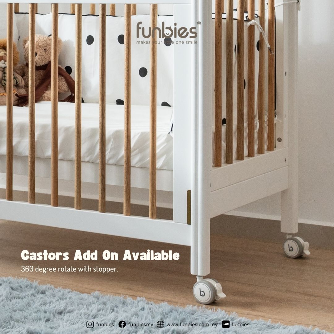 Funbies Clover Baby Cot Set