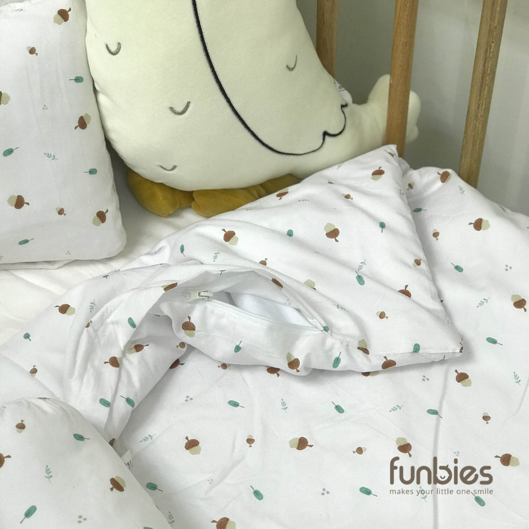 Funbies Acorn 8 In 1 Bedding Set