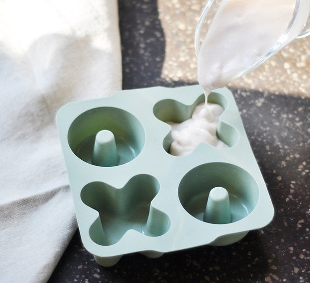 Minikoioi Xoxo Silicone Cake Mold 2 Pcs