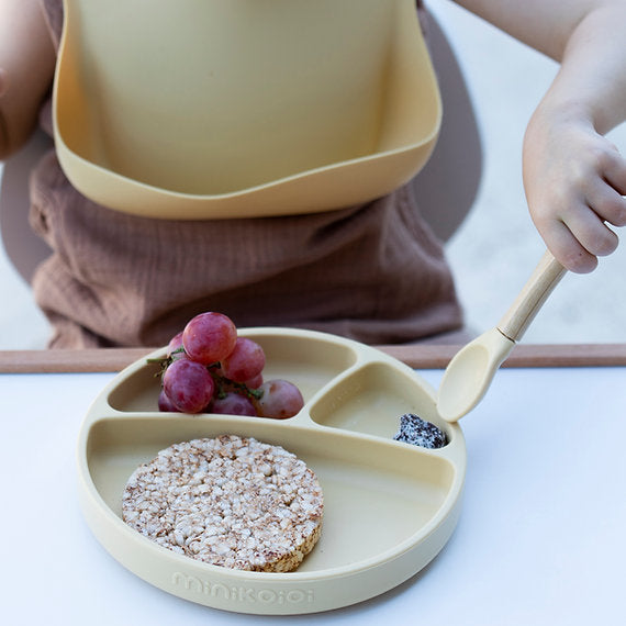 Minikoioi Blw Set Ii Silicone Feeding Set ( Bib , Plate , Spoon )