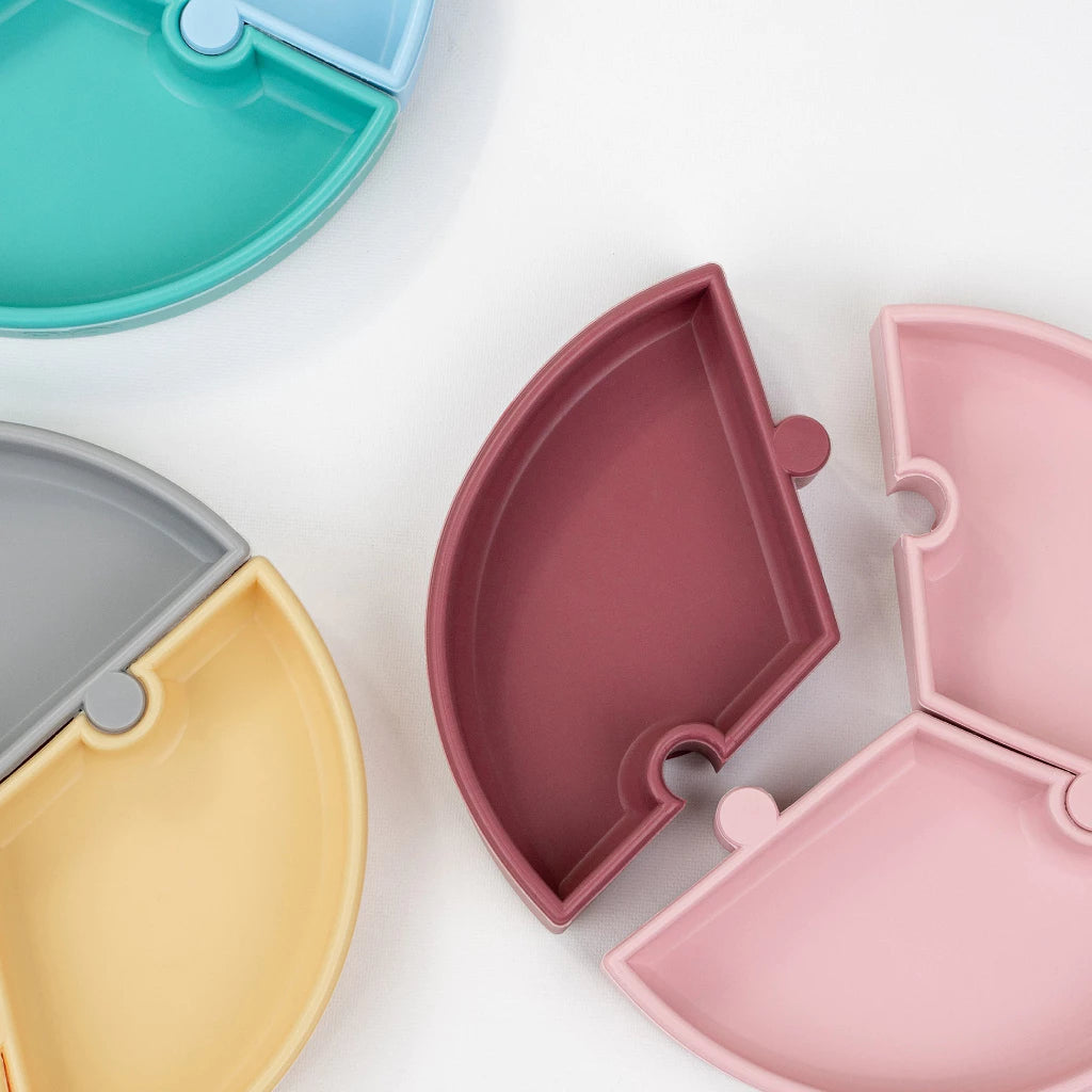 Minikoioi Puzzle 3-Section Plate With Suction Base
