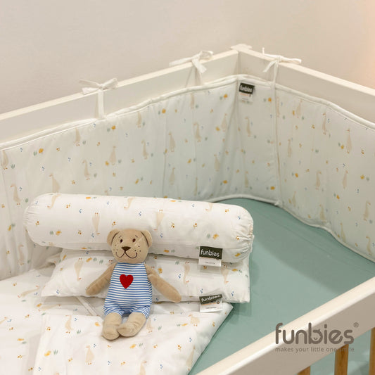 Funbies Feathered Friends 8 In 1 Bedding Set