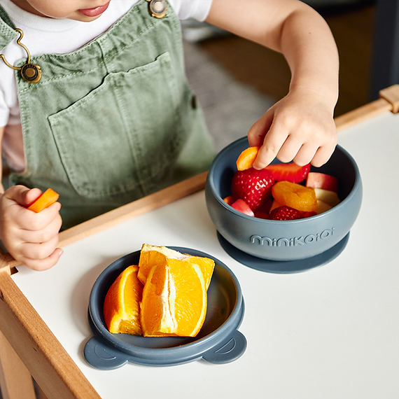 Minikoioi Bowly Suction Base Bowl With Lid
