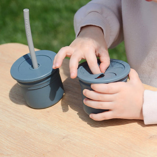 Minikoioi Sip + Snack Silicone Snack Cup With 2 Lids